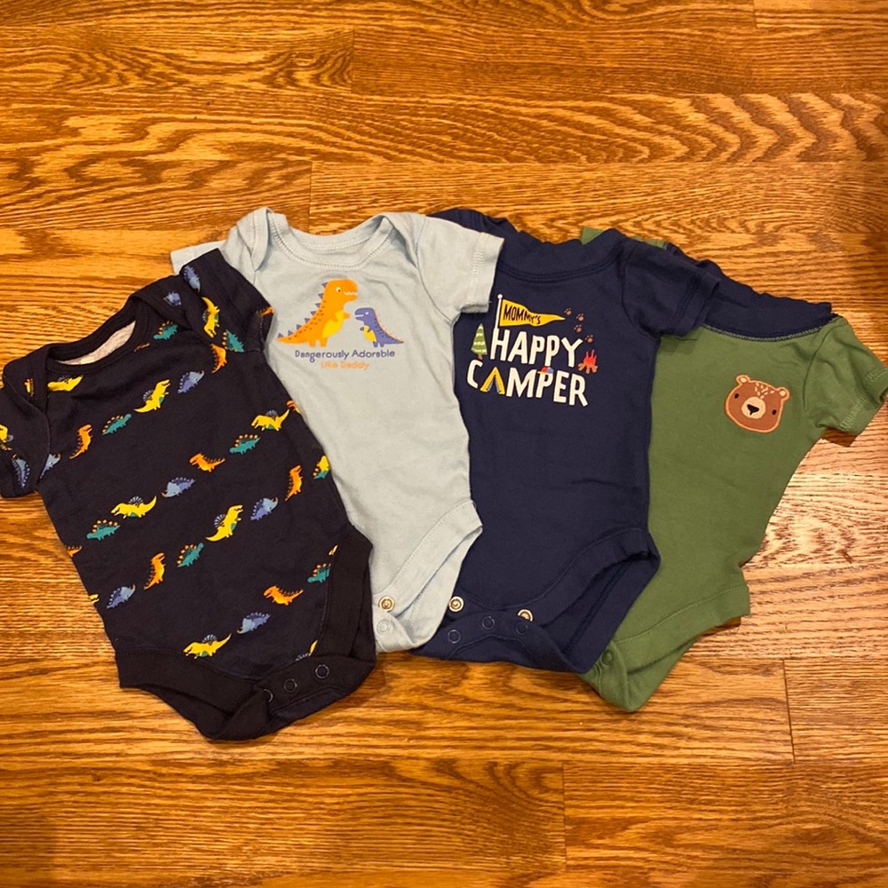 Newborn 4 - pack body suits